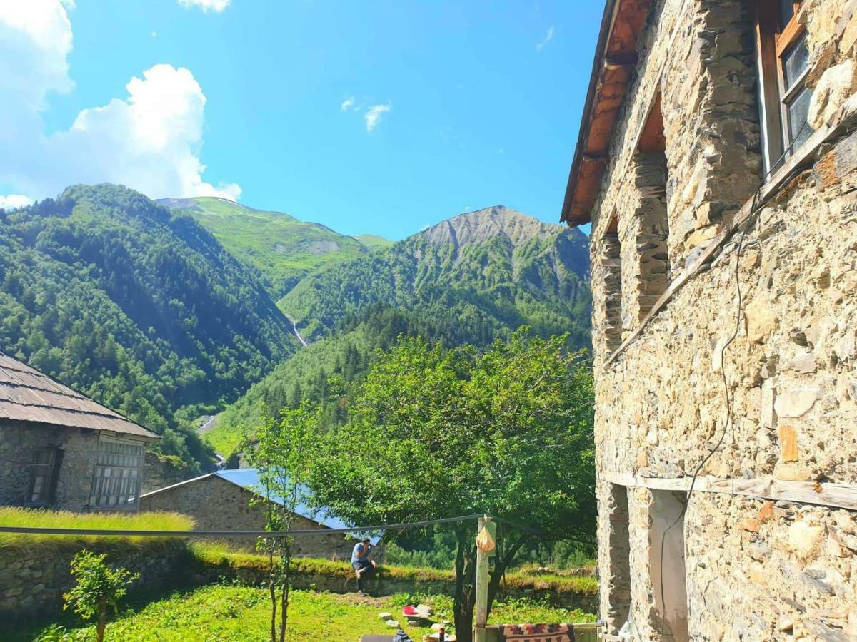 Panorama Guesthouse Mata C. Adishi Exteriör bild