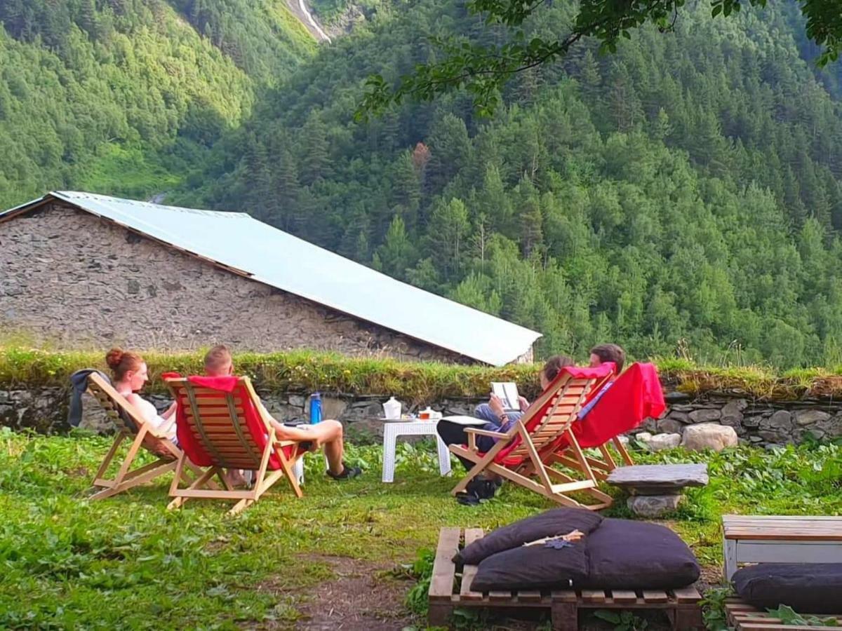 Panorama Guesthouse Mata C. Adishi Exteriör bild